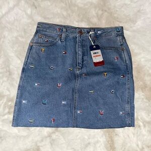 Tommy Hilfiger Blue Denim Skirt with Multicolor Embroidery